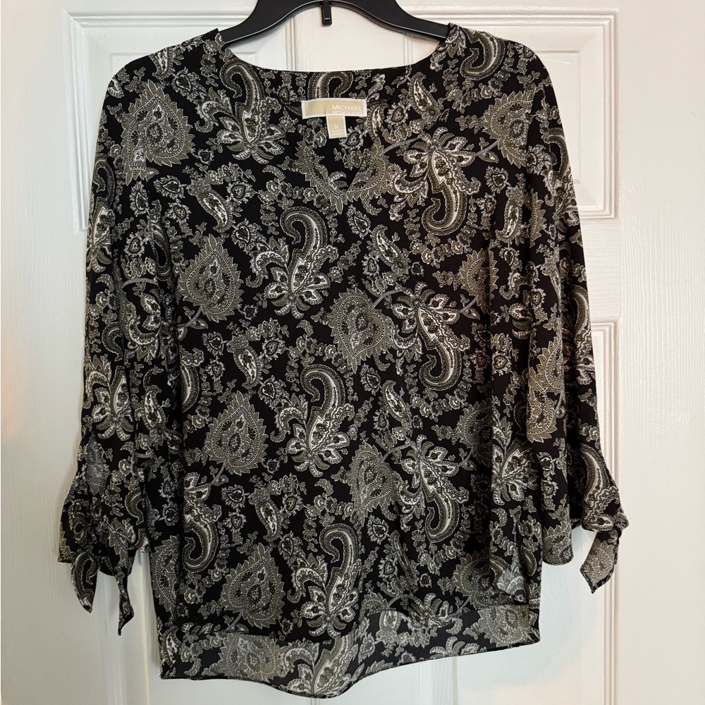 Fab for Fall ❤️Michael Kors Black and Grayish Green 3/4 Sleeve  Blouse